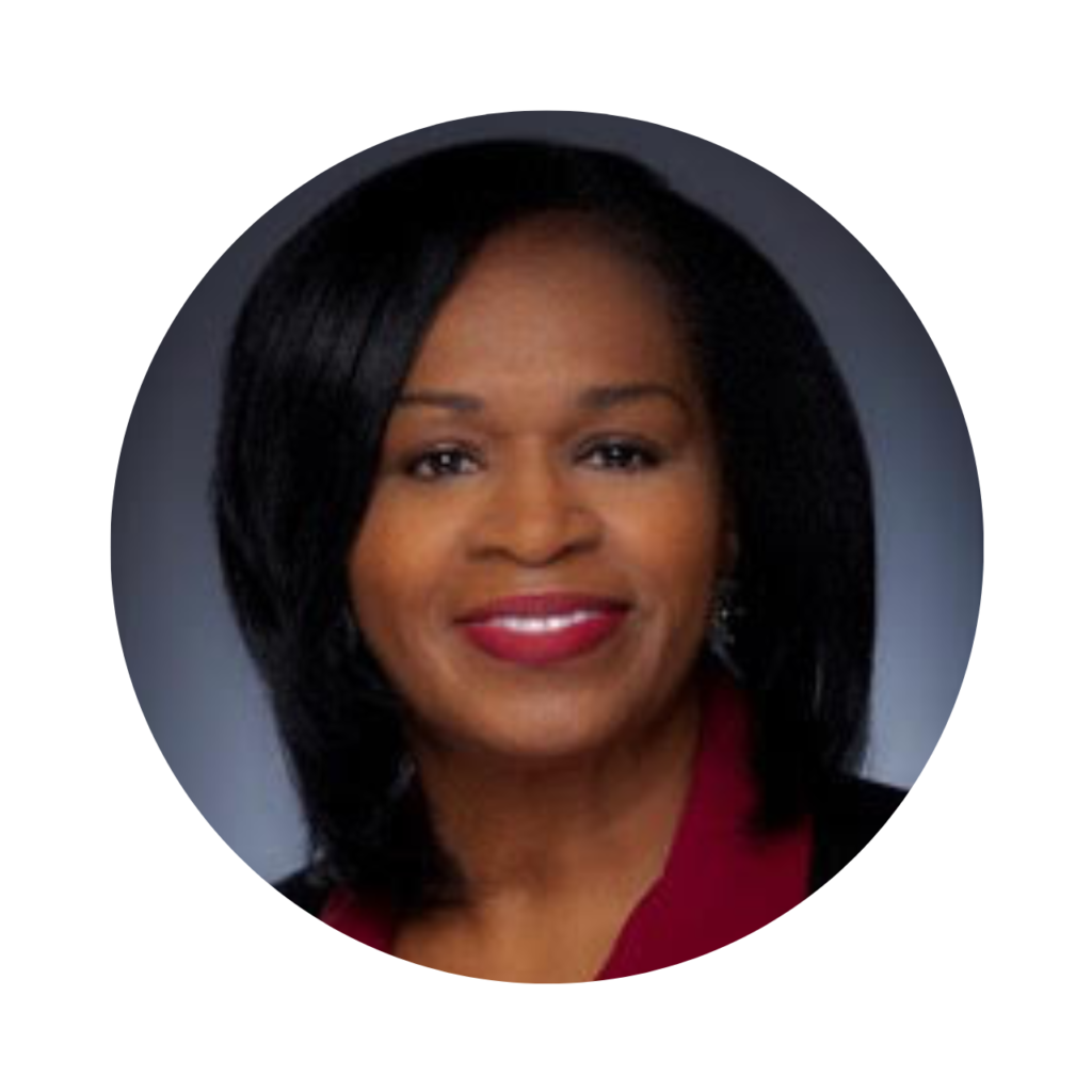 Headshot of Iris Cross